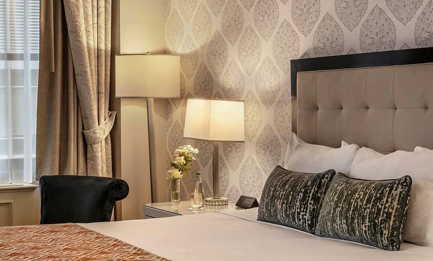 Image 13: 4-Star Midtown Manhattan Hotel near MoMA