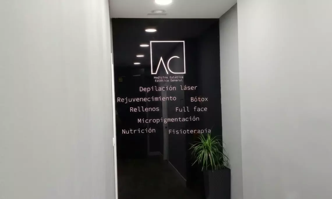 2, 4 o 6 sesiones de tratamiento corporal combinado con presoterapia médica y masaje para 1 persona (hasta un 87% menos) - Second Medium