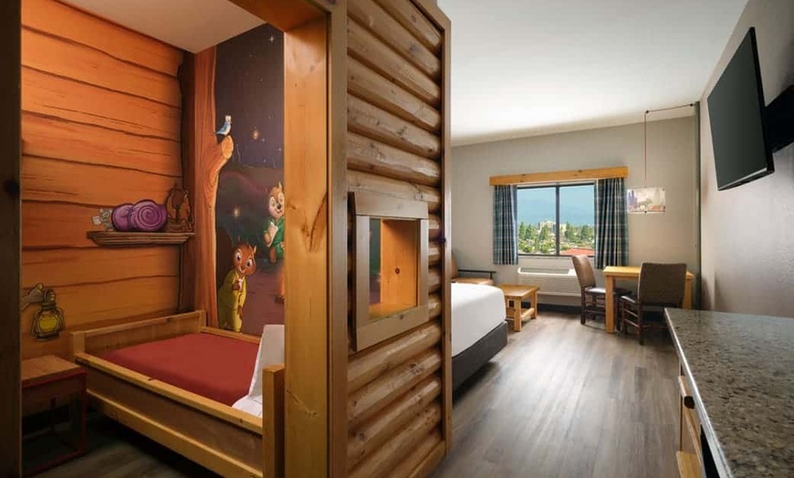 Image 21: Great Wolf Lodge Anaheim Indoor Water Park Resort