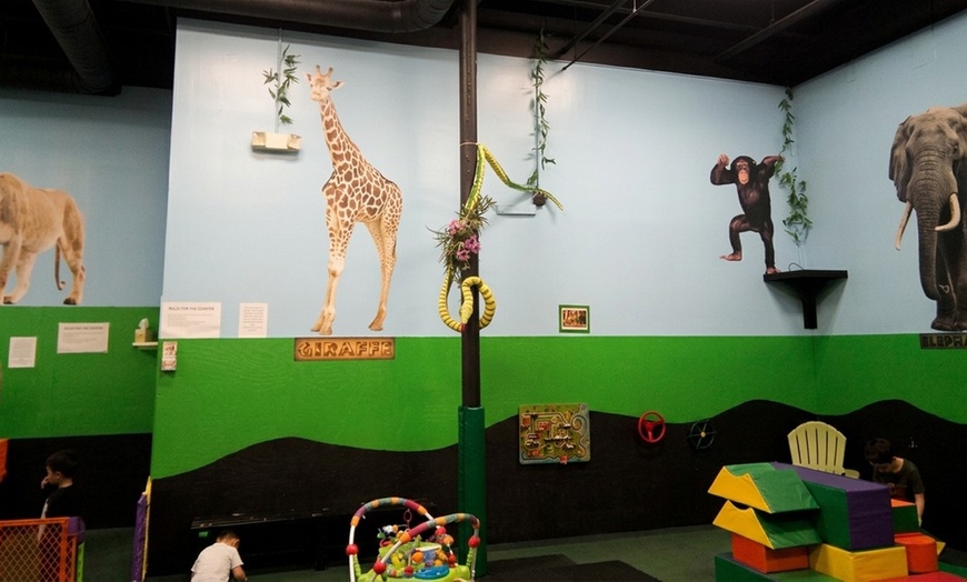 Image 5: Children's Indoor Playground Fun in New England