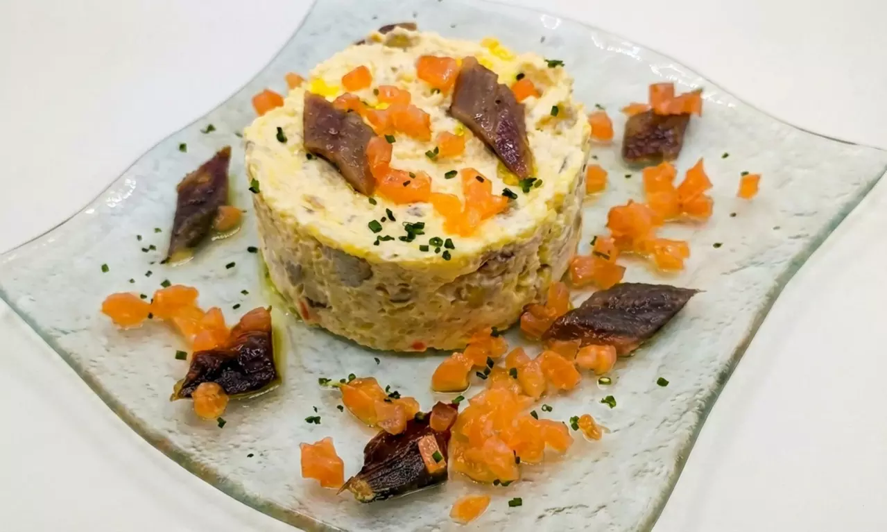 Experiencia gourmet española: menú degustación para 2 o 4 personas