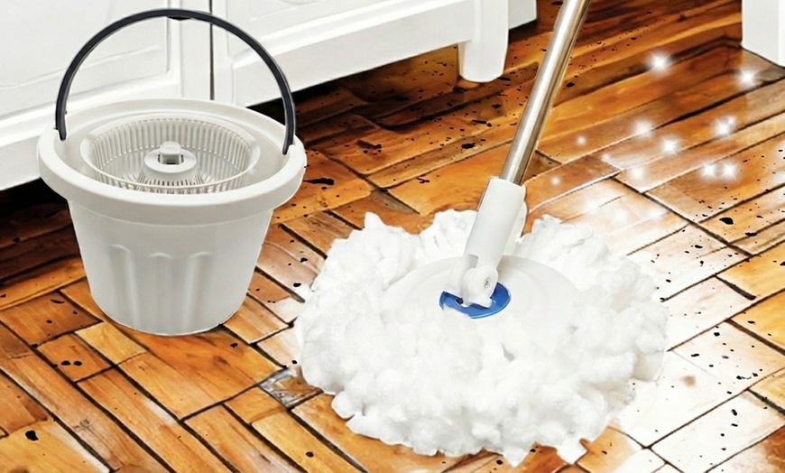 Image 4: Balai pratique 360° pour un nettoyage rapide et complet