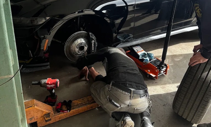 Image 4: Full Synthetic Oil Change, Wheel Alignment, or AC Recharge