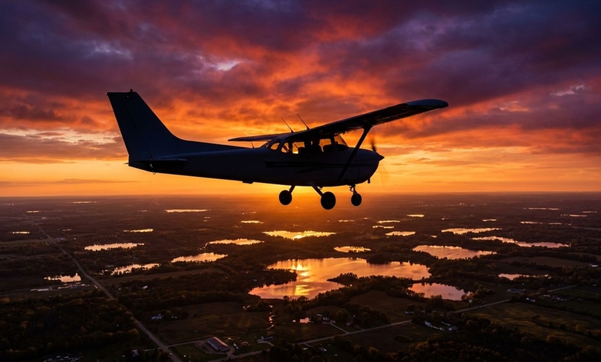 Image 4: Learn Soaring Through The Sky with a Discovery Flight for One