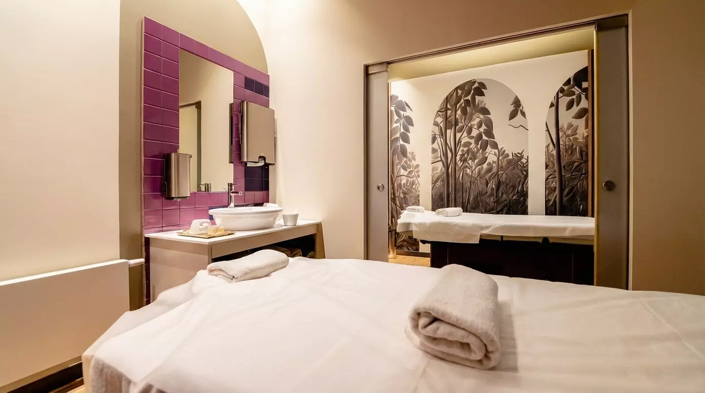 Pakiet masaży, Iconic Beauty lub Słodka Przyjemność dla dwojga