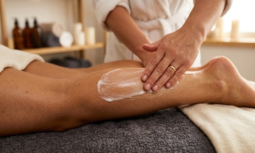 Image 3: Deluxe Mani-Pedi with Paraffin Wax and Massage Treatment