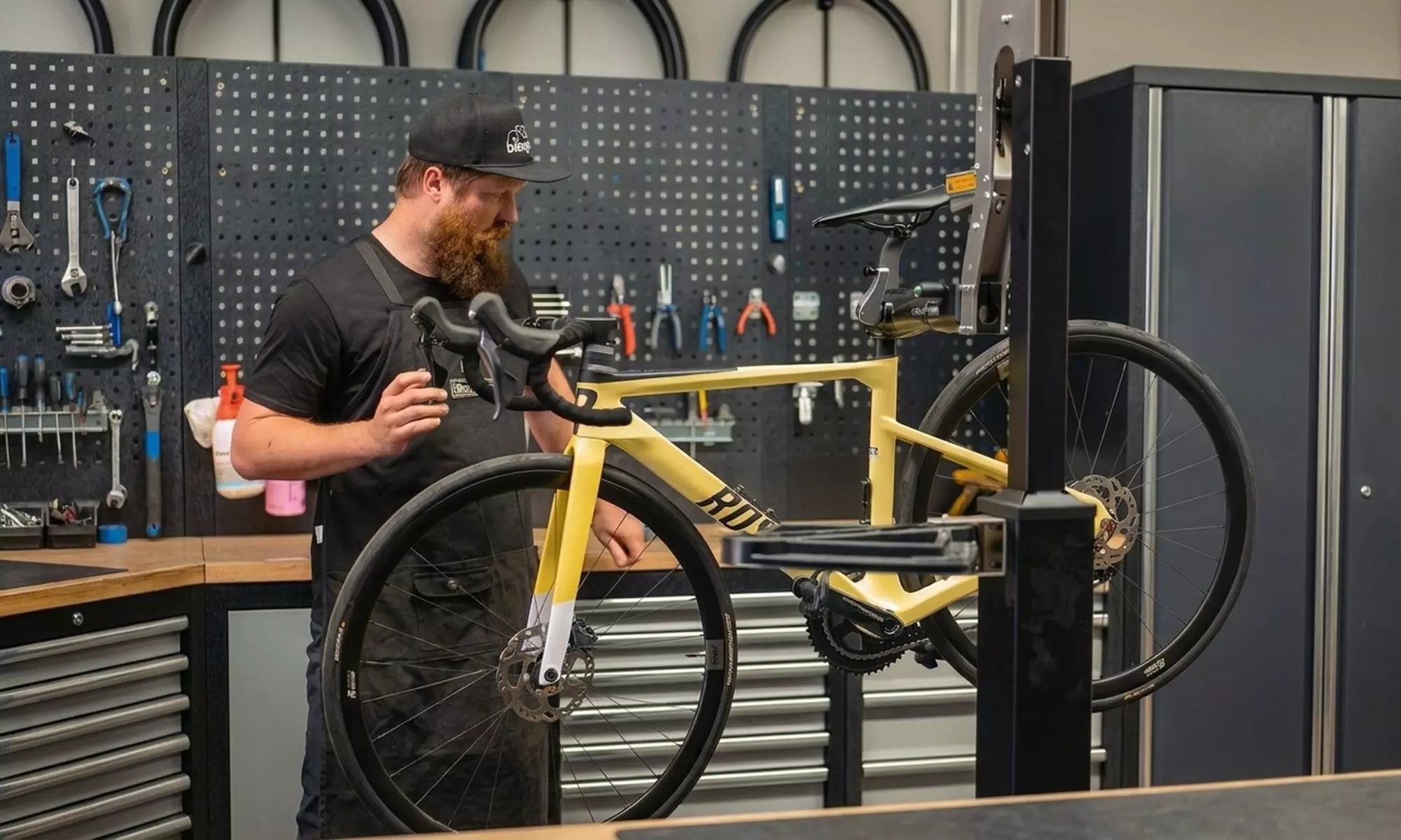 basso fahrradrahmen SV 2026 | Frameset | Aero Kamm Tail Design Größe:4 (0.70 mm) - gelb FUELL x ABUS E-bike Levita integrated cockpit included related:coffee-mug