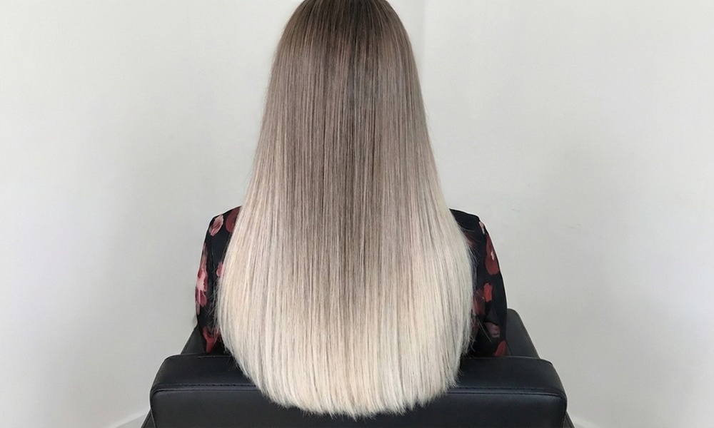 Damen-Haarschnitt opt. inkl. Färben oder Strähnen für 1 Person