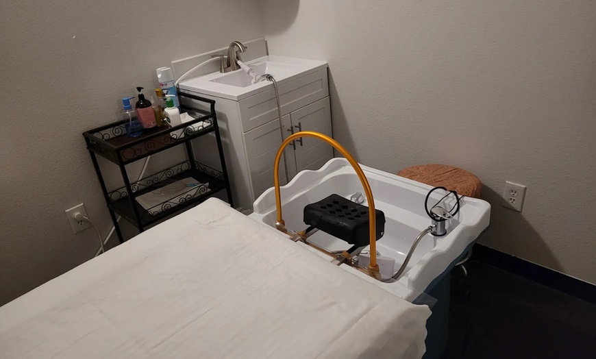 Image 2: 60 or 90 Min Classic Head Spa Treatment w/ Neck & Shoulder Care & More