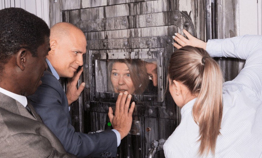 Image 2: Dive into Exciting, Real-Life Escape Room at Escape Room LoCo