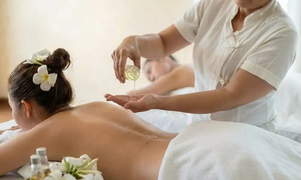 Ritual relajante de 60 minutos a elegir con un dulce y bebida para 1