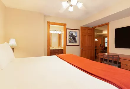 One Bedroom Deluxe King Bed Villa