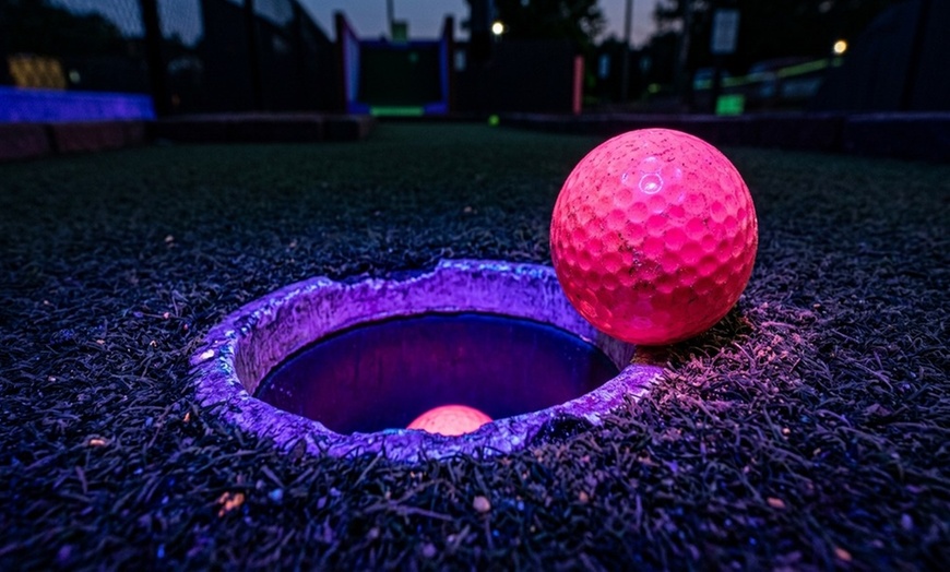 Image 6: One Round of Indoor Glow Golf at Aloha Mini Glow Golf