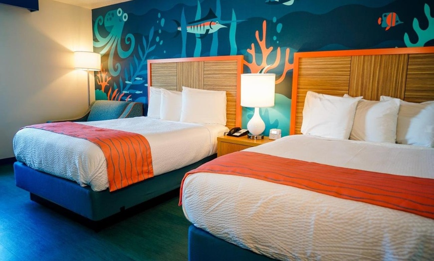 Image 25: Sandusky Indoor Water Park Resort near Cedar Point
