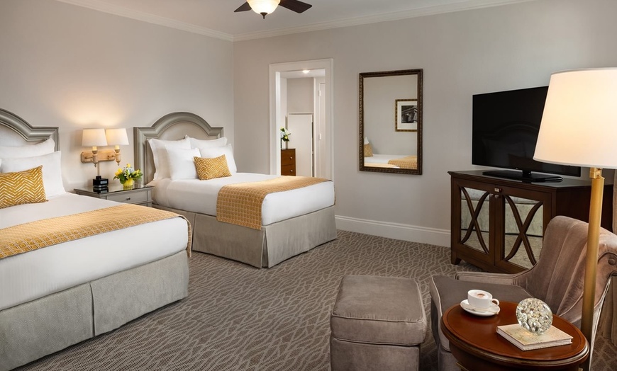 Image 17: Dallas 4-Star Hotel with Spa, Pool and Live Music