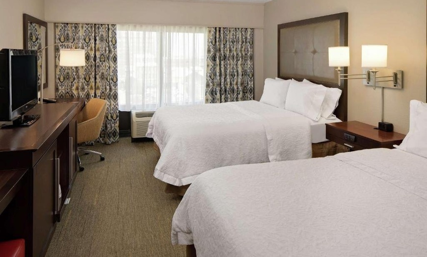 Image 14: Downtown Louisville Hotel with Free Breakfast & Pool