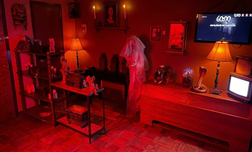 Image 8: Private Escape Games with Epic Stories in Hoffman Estates