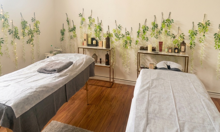 Image 2: 1 - 3 manuelle Lymphdrainagen inkl. Vakuum-Behandlung für 1 Person