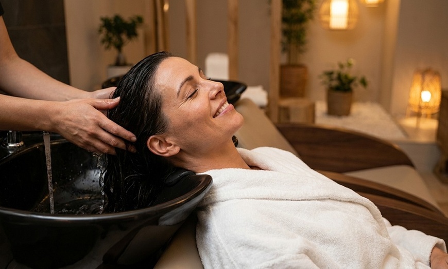Image 4: 60-Minutes Solo or Couples Head Spa Treatments for Relaxation