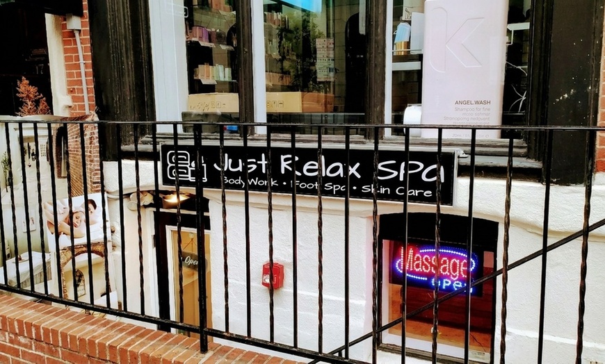 Image 6: Enjoy a 90-minute VIP facial and body massage package