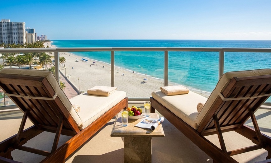Image 2: Indulge in Personalized Massages & Facials with Stunning Ocean Views!