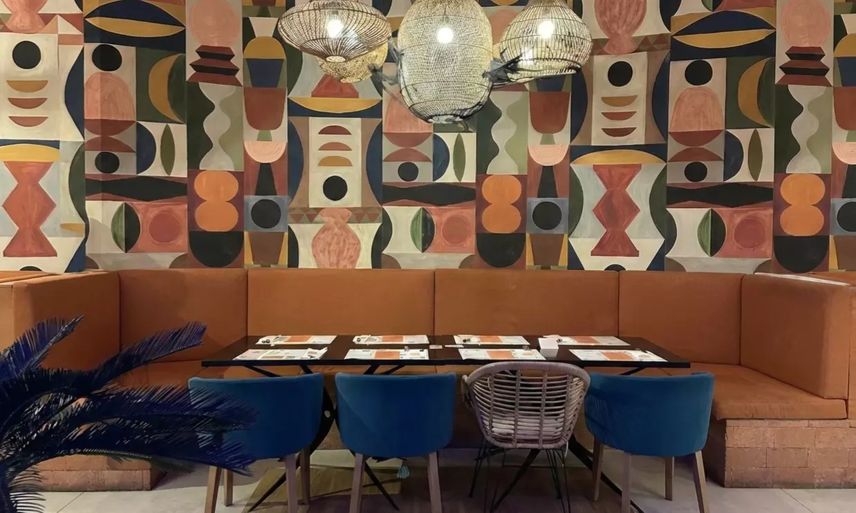 Cata de 4 vinos frente al mar, maridados con torreznos, para 2 o 4 pax