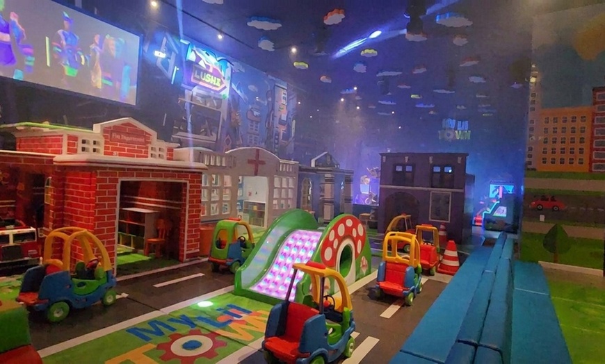 Image 5: Two-hour admission tickets for kids at indoor play area