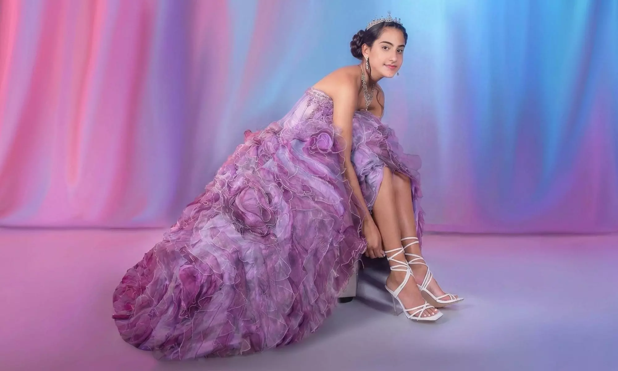 Sesión de fotos de quinceañera con 20 fotos editadas y una ampliación