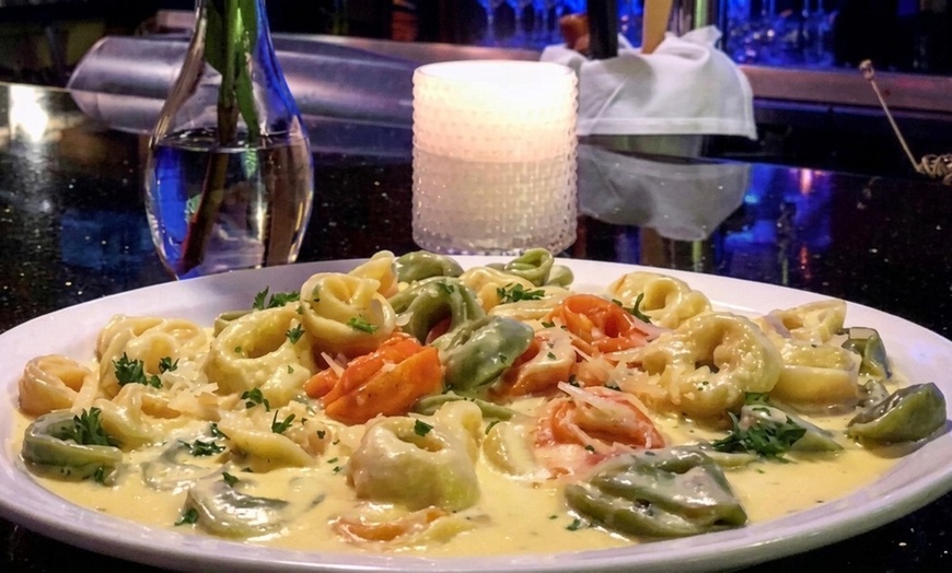 Image 12: Dining Credit: $50 for 2 or $100 for 4; Valid Sun-Thurs for Dine-In