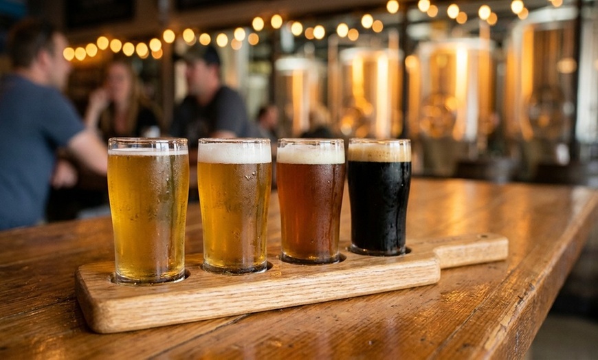 Image 3: Weekend Bar Crawls in Gaslamp District