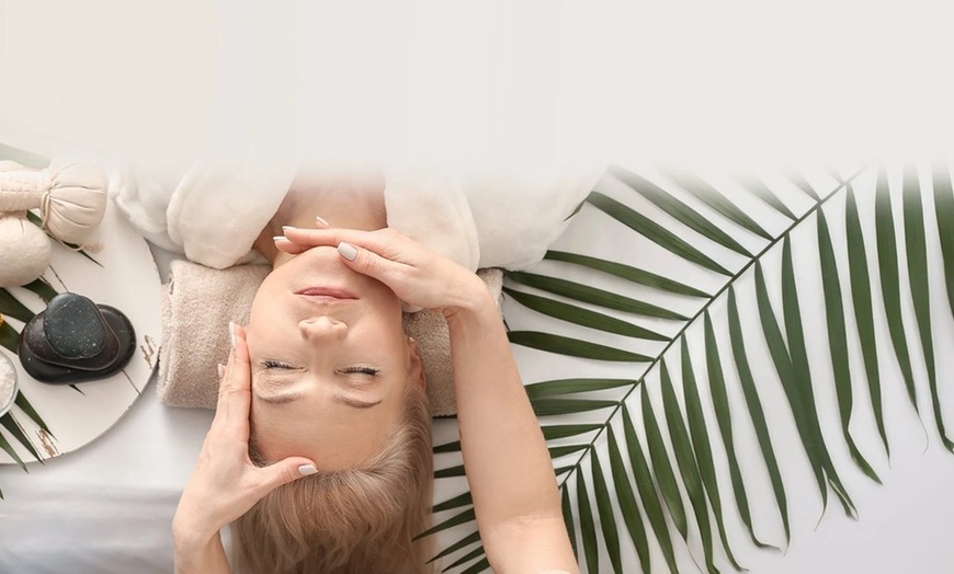 Image 3: 60-Minute Single or Couples Choice of Massage/Japanese Head Spa
