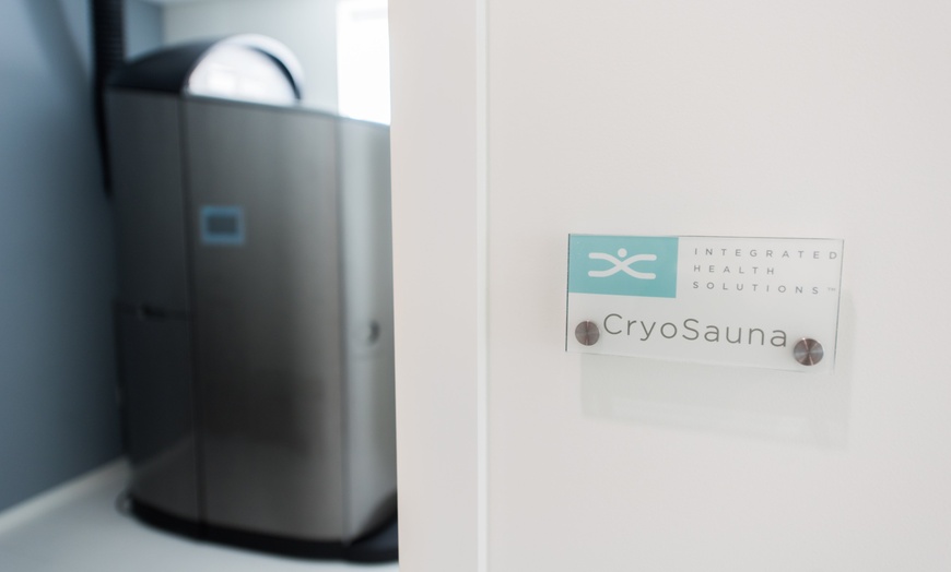 Image 2: Experience cryotherapy with 1, 3, or 5 sessions to boost recovery