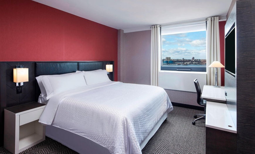 Image 17: Manhattan Midtown West Hotel near Hudson Yards
