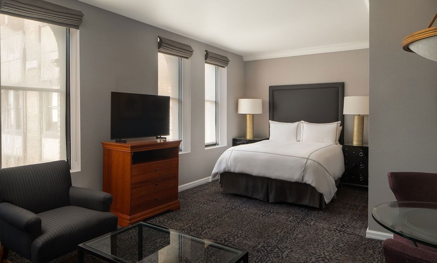 Image 24: Midtown Manhattan Suites Near Carnegie Hall