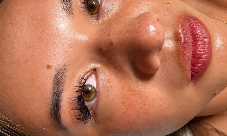 Image 8: Custom Eyelash Extensions for Fuller, Defined Lashes