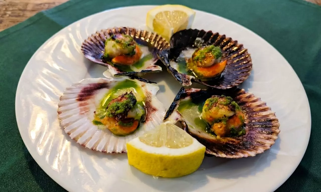 Experiencia gourmet española: menú degustación para 2 o 4 personas