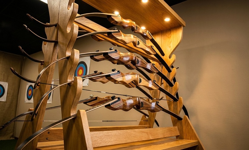 Image 2: Up to 39% Off on Archery at Invicta Sports