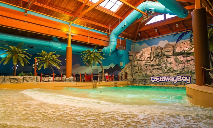 Image 6: Ultimate Family Getaway with Daily Waterpark Passes!