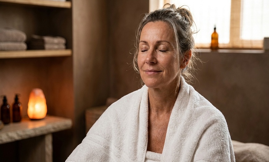 Image 4: Couples or Individual 60 or 90-minute Massage at Amenity Spa 85