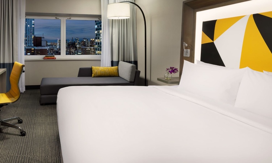 Image 17: Times Square Hotel with Rooftop Bar, NYC