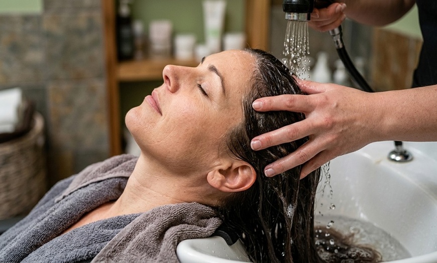 Image 4: 50-Minute Solo or Couple's Signature Headspa Treatment 