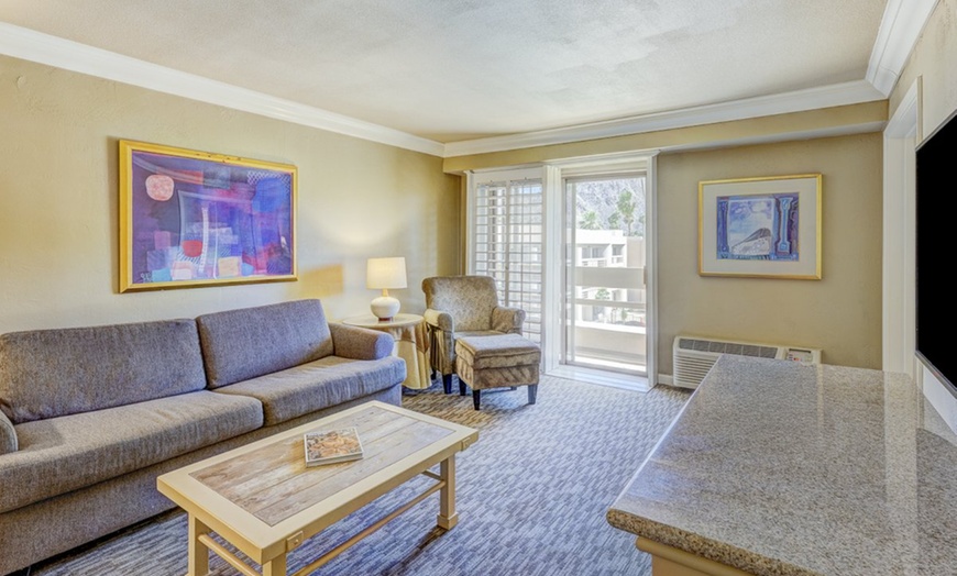 Image 33: Indian Wells Hotel with Pool near Golf and Tennis