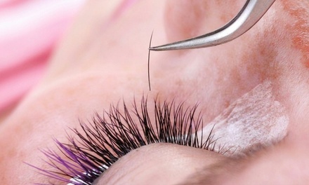 Full Set of Classic Eyelash Extensions - Aurora Beauty Studio