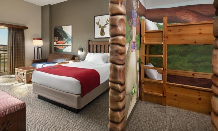 Image 15: Great Wolf Lodge Poconos Indoor Water Park Resort