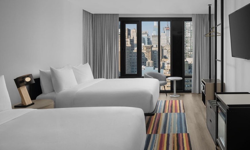Image 18: 4-Star Chelsea NYC Hotel near Madison Square Garden