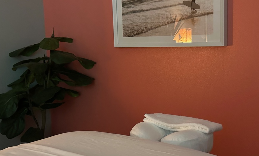 Image 3: Up to 40% Off on Couples Massage at Total Body Experience