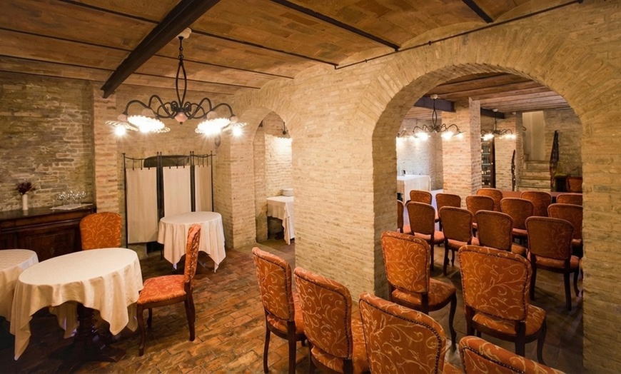 Image 8: Fano: soggiorno con colazione, welcome drink e una cena