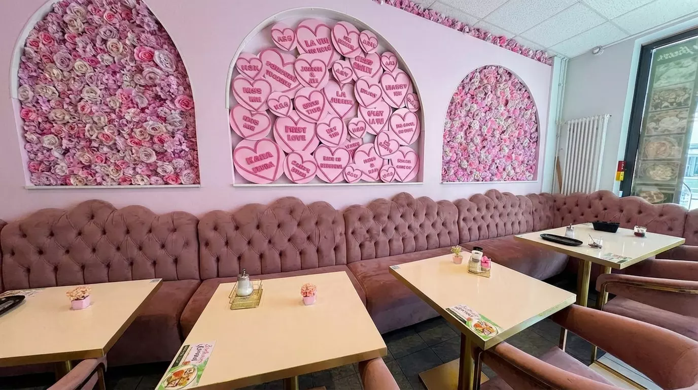 Partyplatte mit verschiedenen Desserts für 1, 2 oder 4 Personen