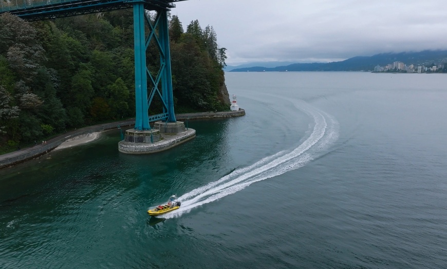 Image 2: Boat Tours: Unparalleled City & Nature Views of Vancouver