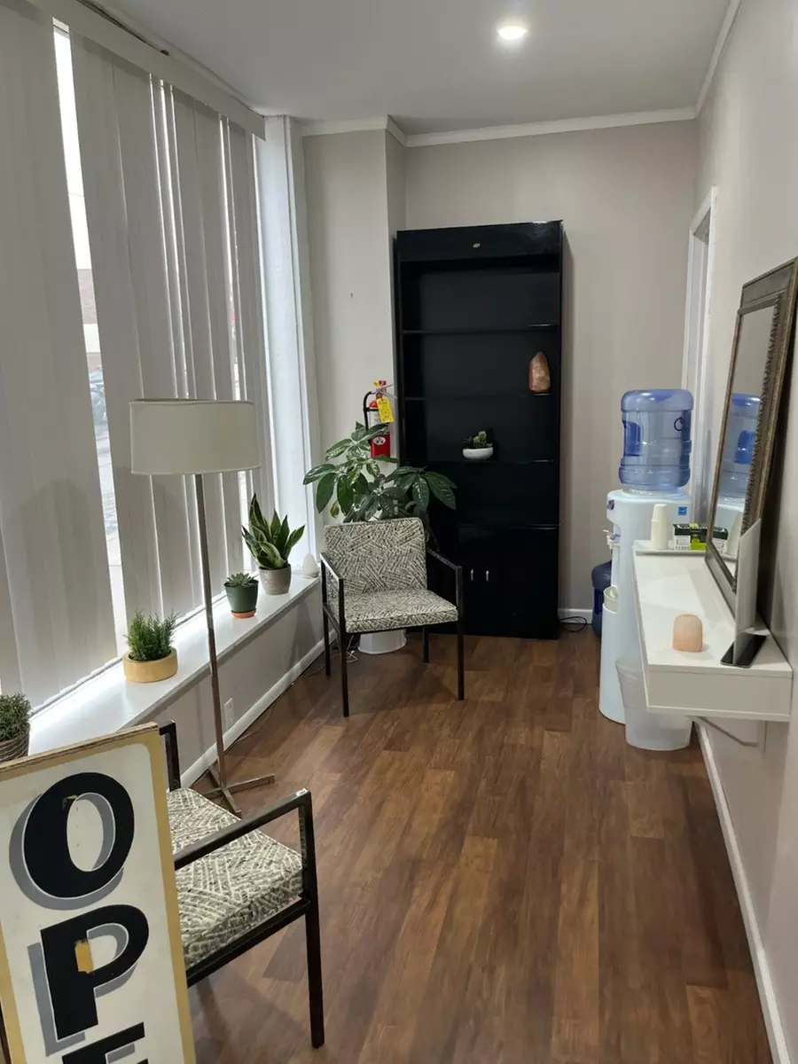 Zero Downtime Chemical Peel Deals: 1, 2, or 3 Sessions at Regen